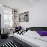 Hotel Eisberg Schwanen 3*