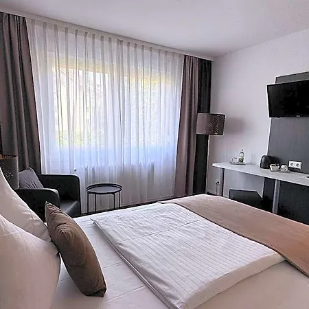 Eisberg Schwanen 3*